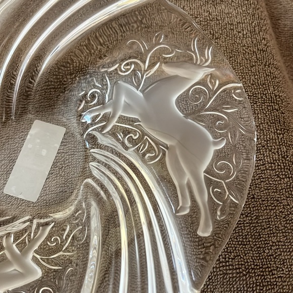 Mikasa Reindeer 9” Bon Bon dish made in Germany mint condition unused crystal - Picture 6 of 7